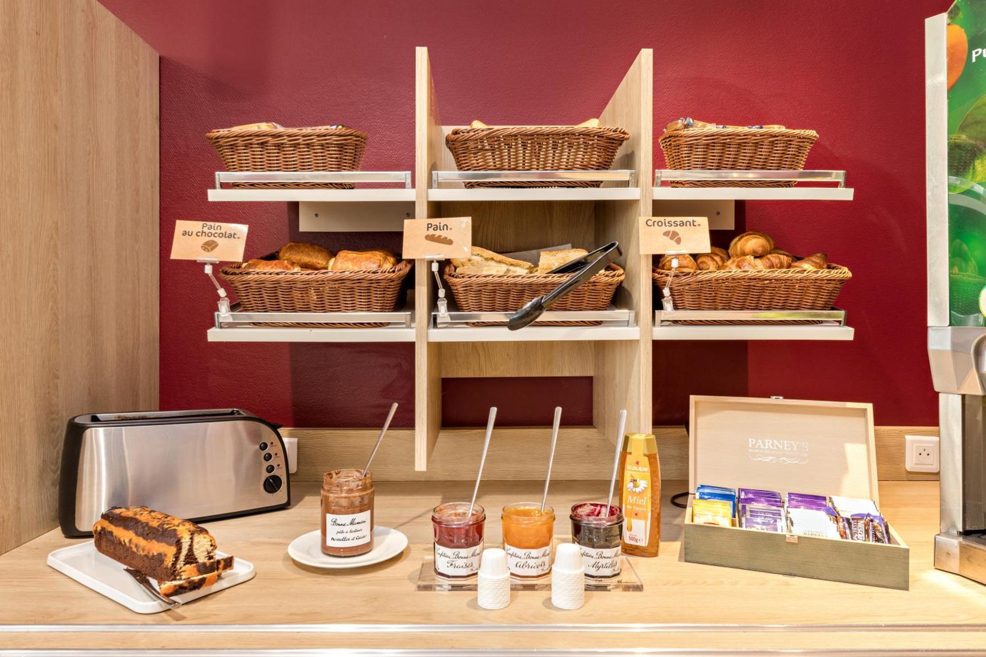 Ace Hotel Salon De Provence Εξωτερικό φωτογραφία